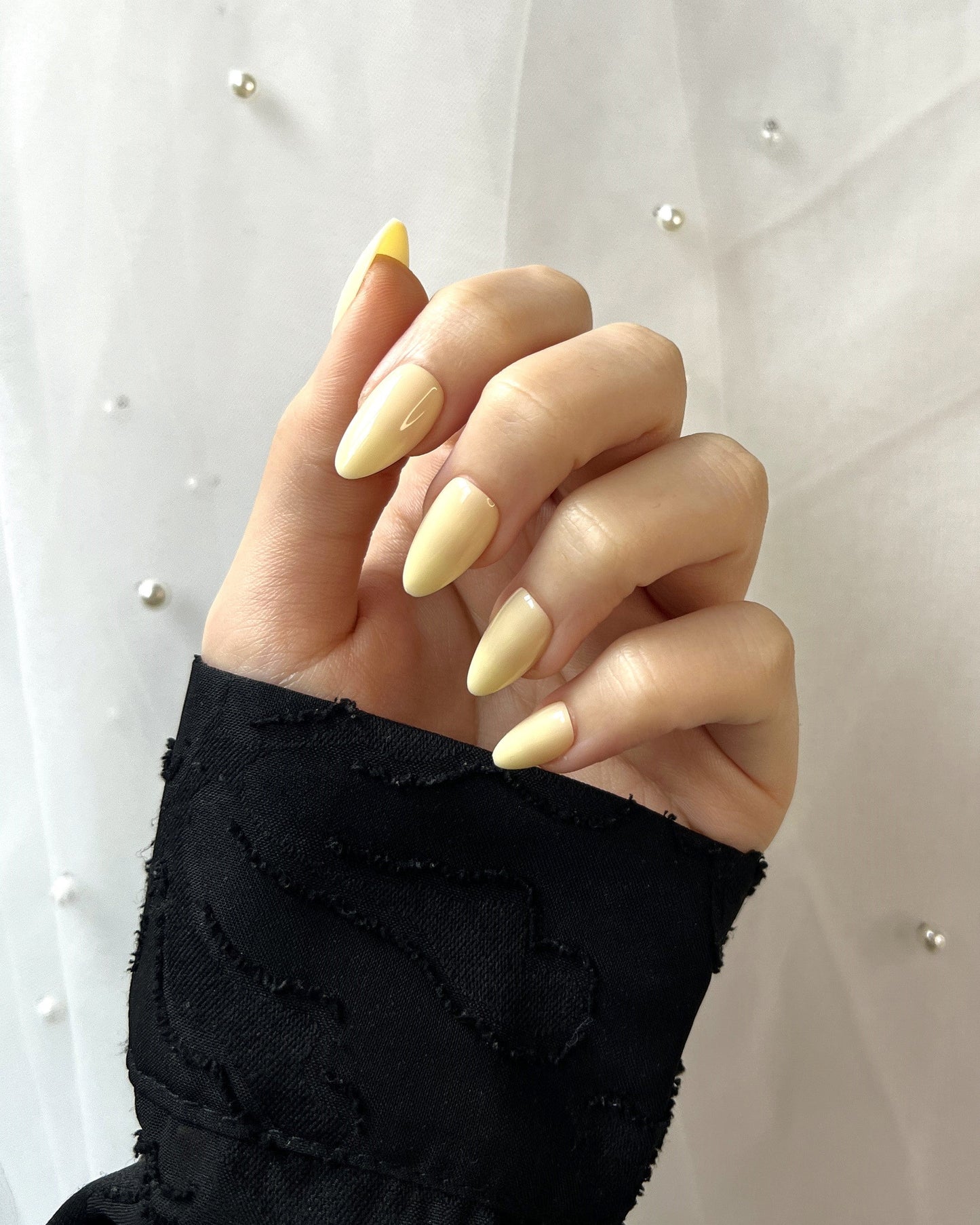 Sunday - Short Almond