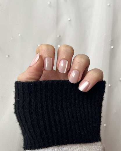 Iced Champagne - Extra Short Squoval